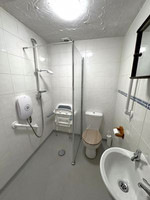 Photo 4- click for photo gallery